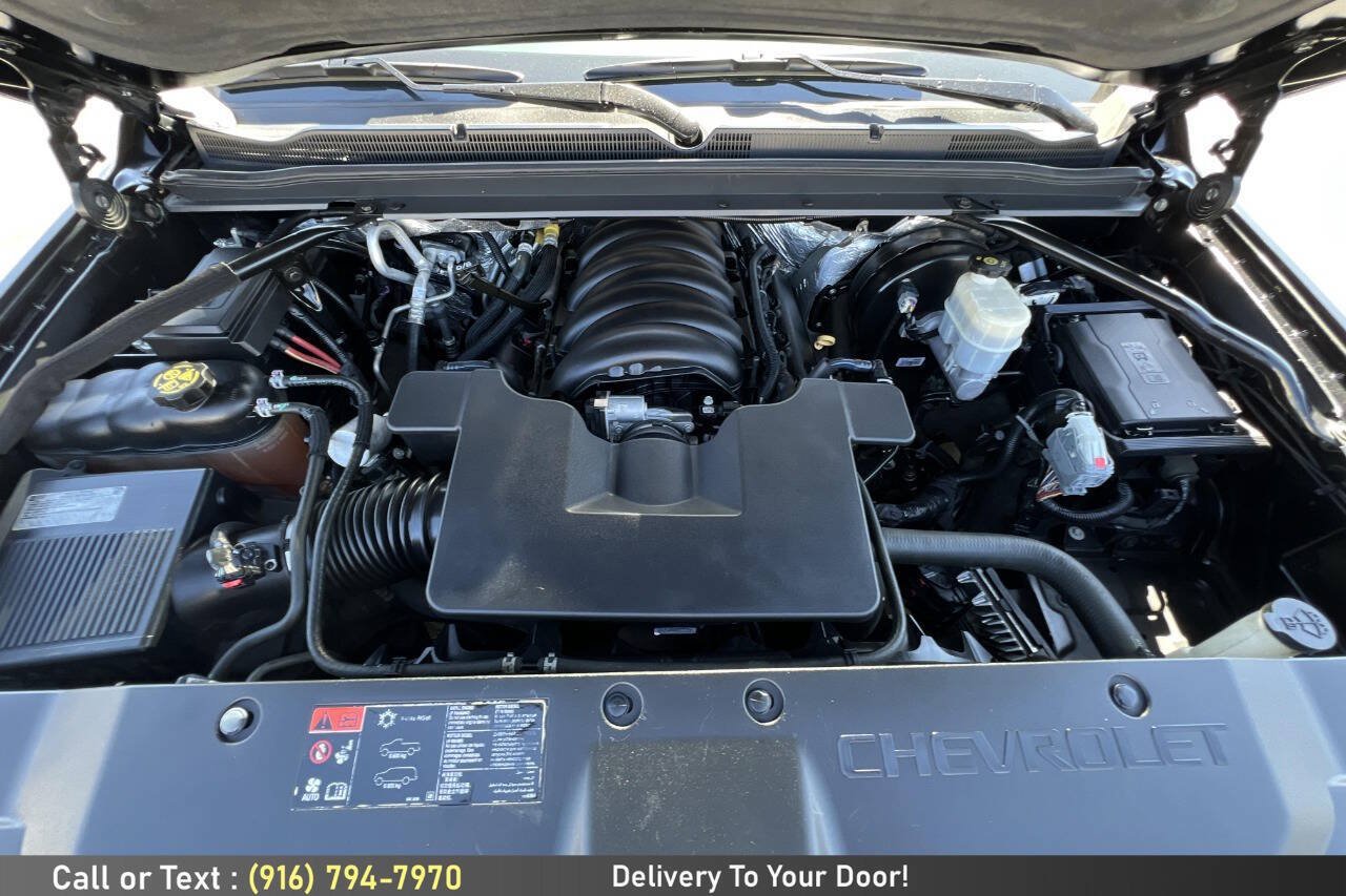 Used 2015 Chevrolet Tahoe LTZ AWD/4WD image 13