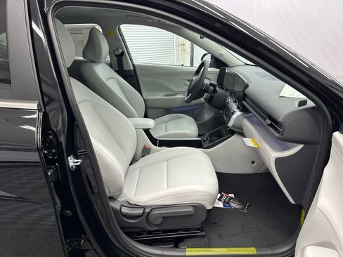 New 2026 Hyundai Kona Limited FWD image 11