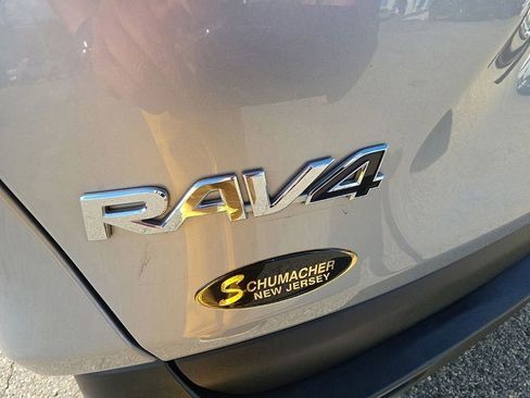 Used 2022 Toyota RAV4 XLE w/ Convenience Package AWD/4WD image 37