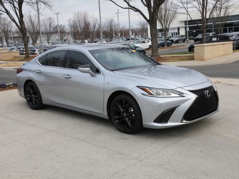 Used 2023 Lexus ES 350 F Sport image 2