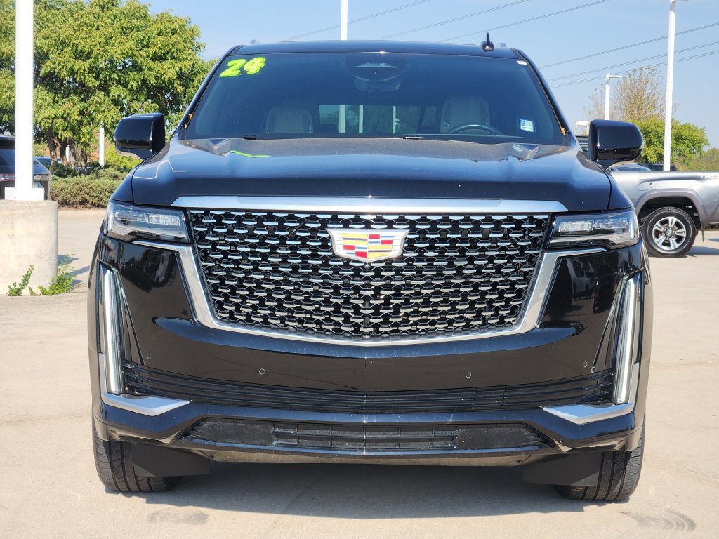 Used 2024 Cadillac Escalade ESV Premium Luxury AWD/4WD image 2