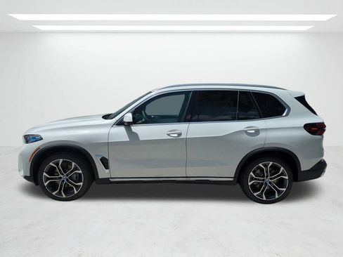 New 2026 BMW X5 xDrive40i w/ Premium Package AWD/4WD image 7
