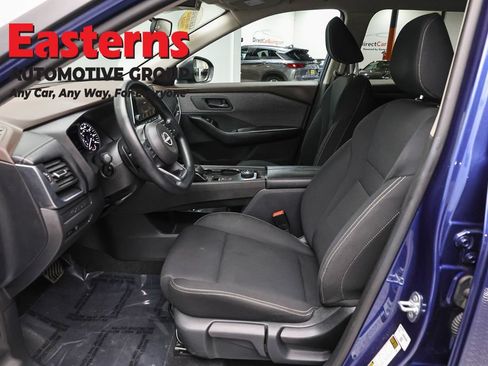 Used 2023 Nissan Rogue S AWD/4WD image 14