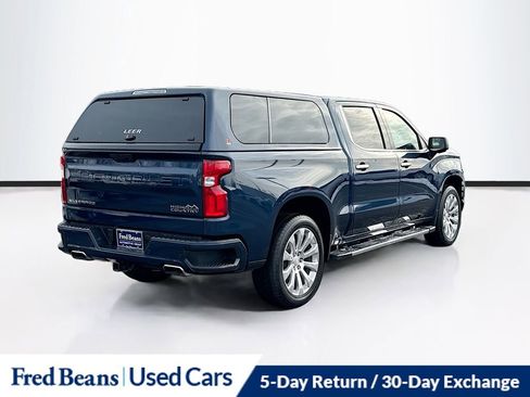 Used 2022 Chevrolet Silverado 1500 High Country w/ Technology Package image 8
