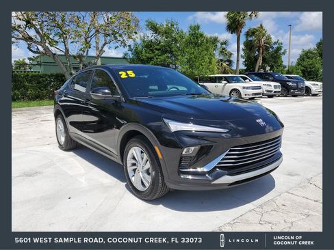 Used 2025 Buick Envista Preferred w/ Convenience I Package FWD image 1