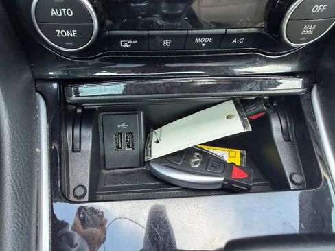 Used 2018 INFINITI QX30 Essential (2018.5) Sport Utili w/ Dark Wood Package image 23