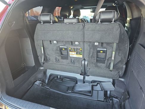 Used 2025 Toyota Sienna Limited image 17