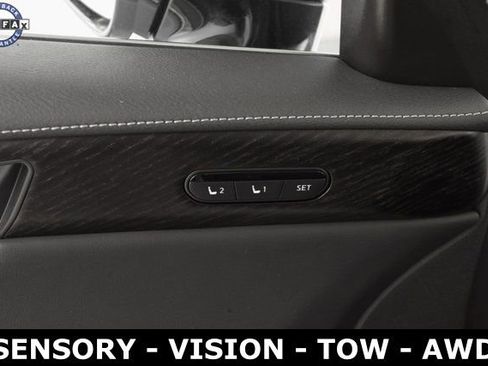 Used 2023 INFINITI QX60 Sensory image 20