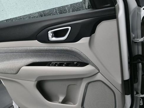 Used 2022 Jeep Compass Latitude image 21