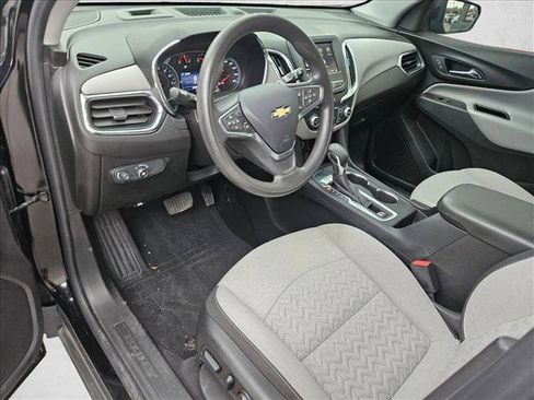 Used 2022 Chevrolet Equinox LS w/ LS Convenience Package FWD image 15