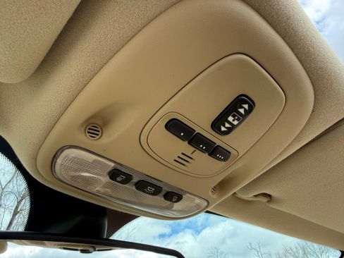 Used 2007 Jaguar XKR R image 36