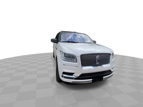 Used 2019 Lincoln Navigator L Reserve w/ Cargo Package AWD/4WD image 4