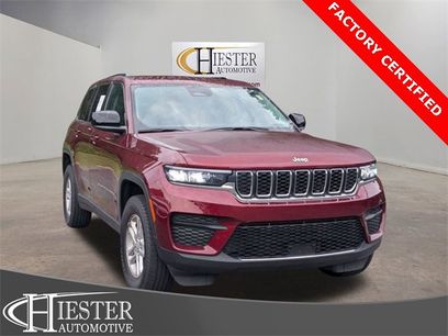 Used 2023 Jeep Grand Cherokee Laredo