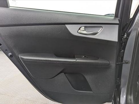 Used 2023 Kia Forte LX image 16