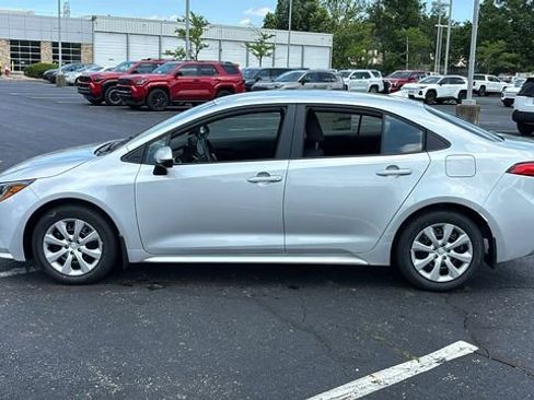 New 2026 Toyota Corolla LE FWD image 4