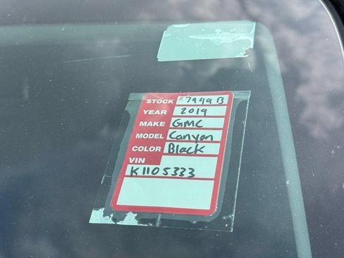 Used 2019 GMC Canyon All Terrain w/ Trailering Package AWD/4WD image 5