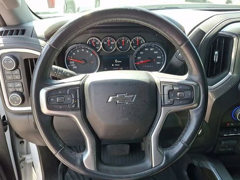Used 2021 Chevrolet Silverado 1500 LT Trail Boss w/ Convenience Package II AWD/4WD image 15