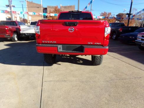 Used 2021 Nissan Titan SV w/ SV Convenience Package AWD/4WD image 28