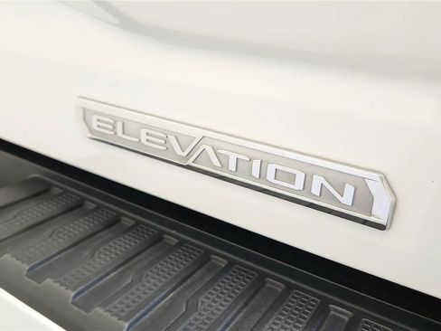 Used 2023 GMC Sierra 1500 Elevation w/ LPO, Elevation Black Package AWD/4WD image 17