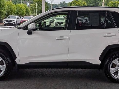 Used 2020 Toyota RAV4 XLE w/ Convenience Package AWD/4WD image 6