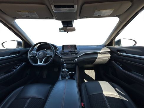 Used 2023 Nissan Altima 2.5 SR image 17