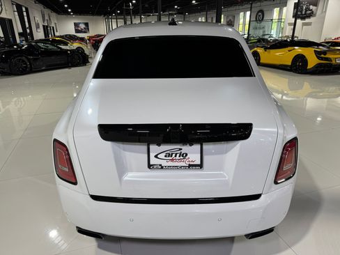 Used 2018 Rolls-Royce Phantom Extended Wheelbase image 6