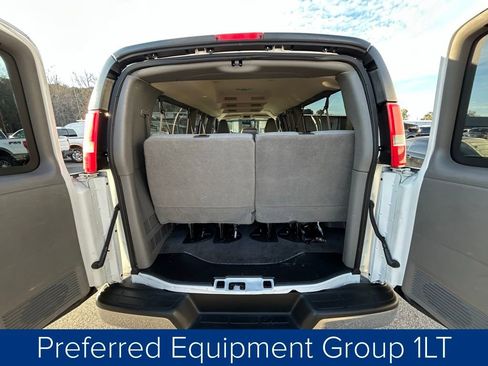 Used 2017 Chevrolet Express 3500 LT w/ LT Preferred Equipment Group image 10