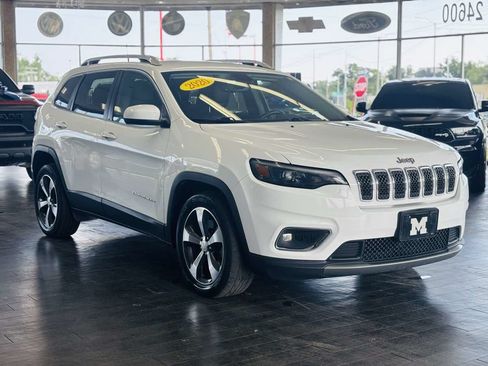 Used 2020 Jeep Cherokee Limited FWD image 4