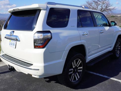Used 2019 Toyota 4Runner Limited image 10