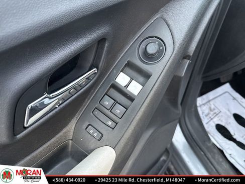 Used 2020 Chevrolet Trax LS image 10