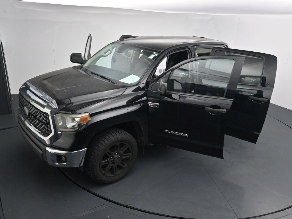 Used 2018 Toyota Tundra SR5 w/ SR5 Upgrade Package AWD/4WD image 26