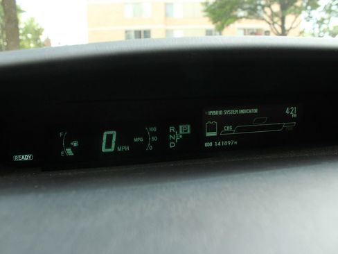 Used 2010 Toyota Prius Three FWD image 30