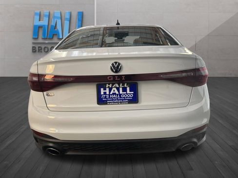 Used 2025 Volkswagen Jetta GLI Autobahn image 5