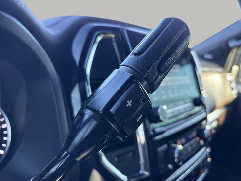 Used 2023 Nissan Titan Platinum Reserve w/ Moonroof Package image 25