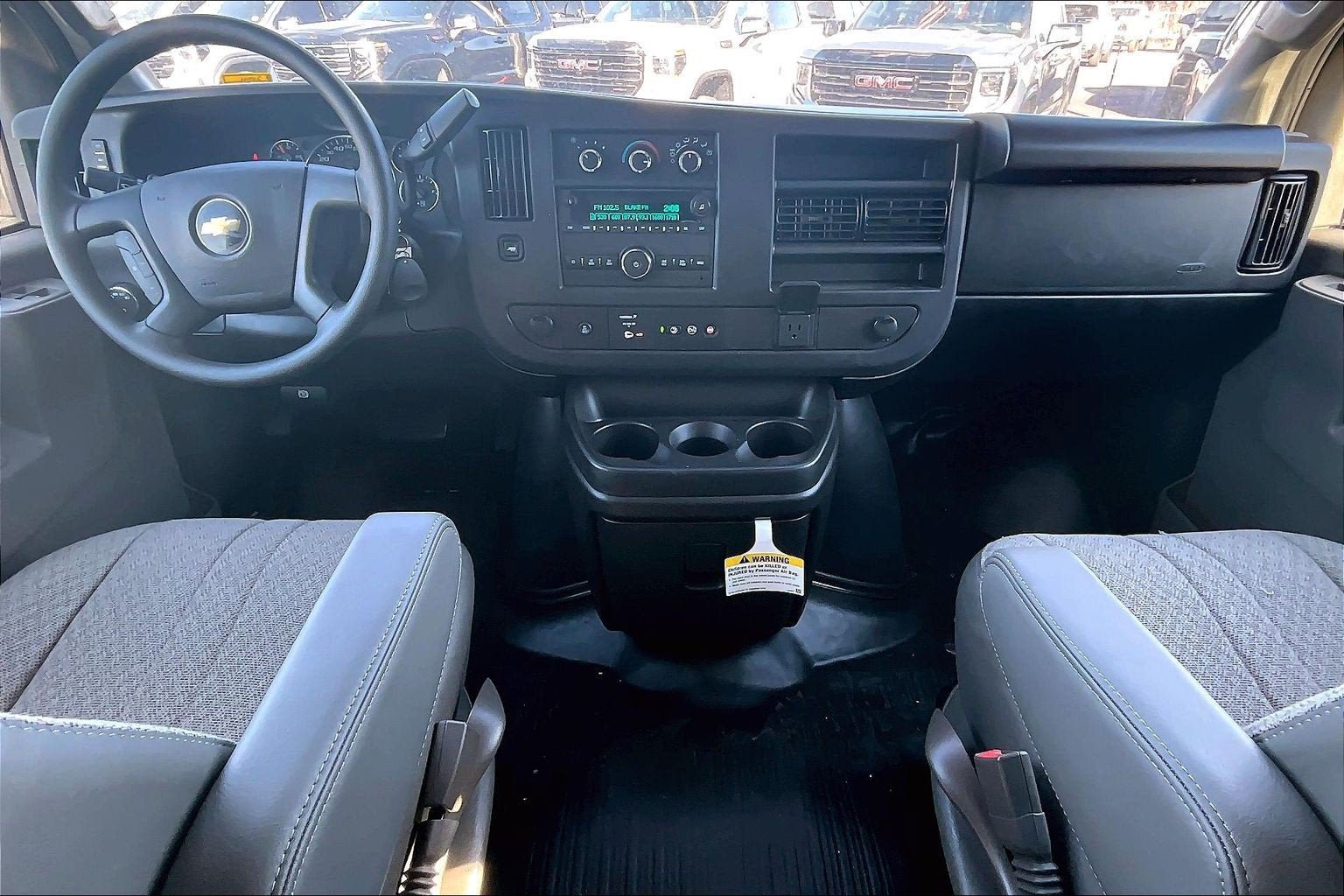 New 2025 Chevrolet Express 3500 RWD image 5