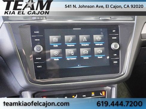Used 2022 Volkswagen Tiguan SE image 24