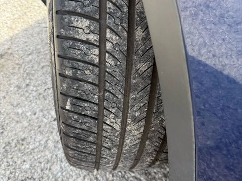 Used 2023 Tesla Model Y Performance image 17