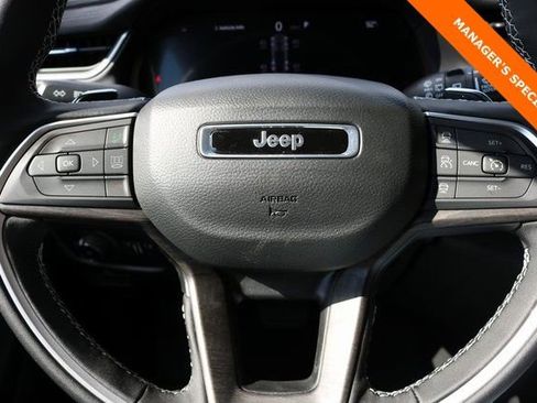 New 2025 Jeep Grand Cherokee Limited w/ Luxury Tech Group II image 20