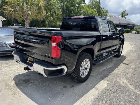 Used 2021 Chevrolet Silverado 1500 LTZ AWD/4WD image 6