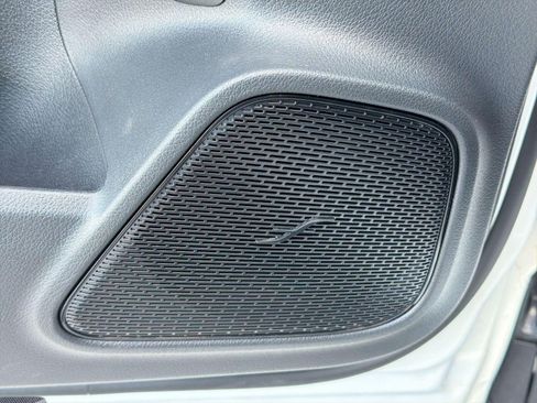 Used 2026 Mercedes-Benz GLB 250 image 20