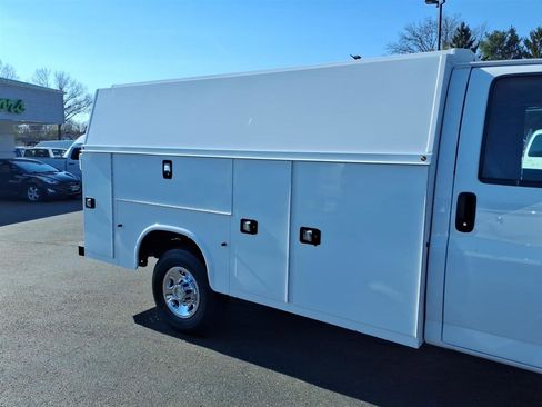 Used 2020 Chevrolet Express 3500 w/ Power Convenience Package image 28