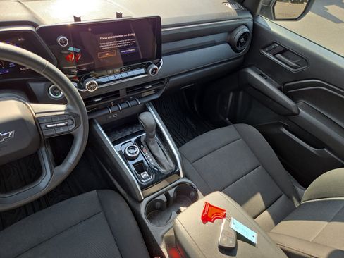 Used 2024 Chevrolet Colorado Trail Boss w/ Advanced Trailering Package AWD/4WD image 21