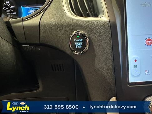 Used 2024 Ford Edge SEL w/ Convenience Package image 15