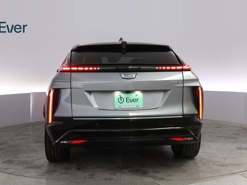 Used 2024 Cadillac Lyriq Luxury RWD image 15