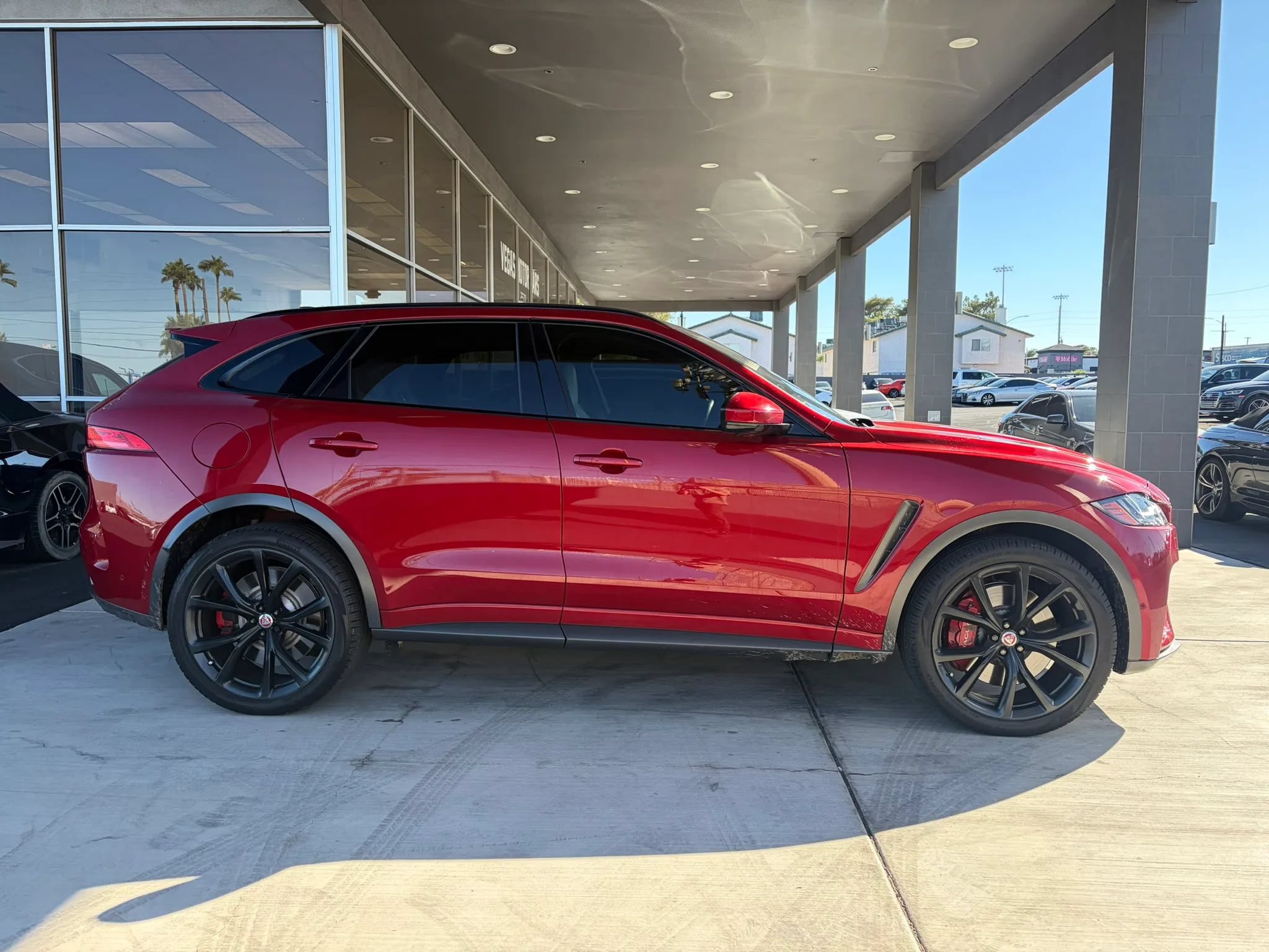 Used 2020 Jaguar F-PACE SVR AWD/4WD image 4