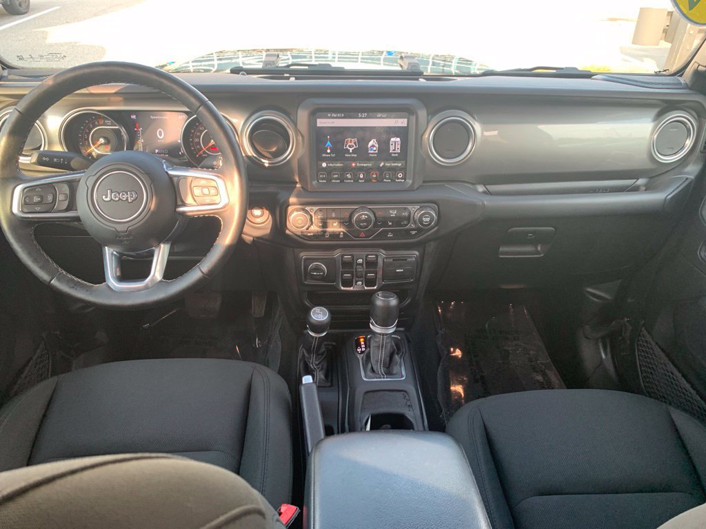 Used 2020 Jeep Gladiator Overland AWD/4WD image 8
