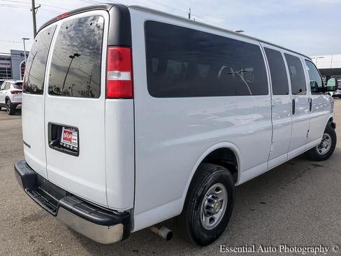 Used 2024 Chevrolet Express 3500 LT w/ LT Preferred Equipment Group image 8