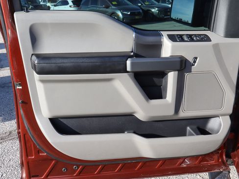 Used 2017 Ford F150 XLT w/ Equipment Group 302A Luxury image 17