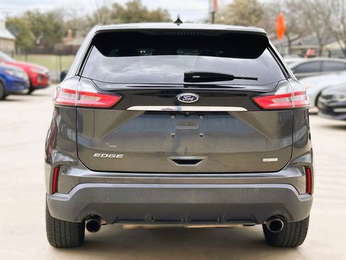 Used 2019 Ford Edge SE FWD image 9