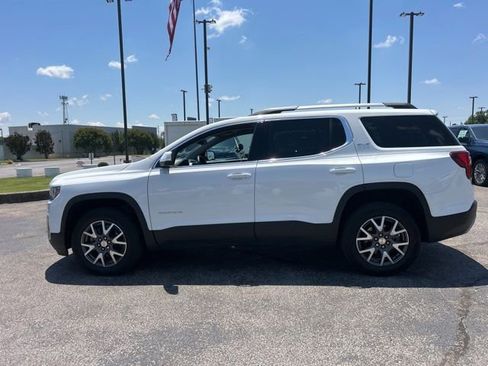 Used 2022 GMC Acadia SLE w/ Driver Convenience Package FWD image 6